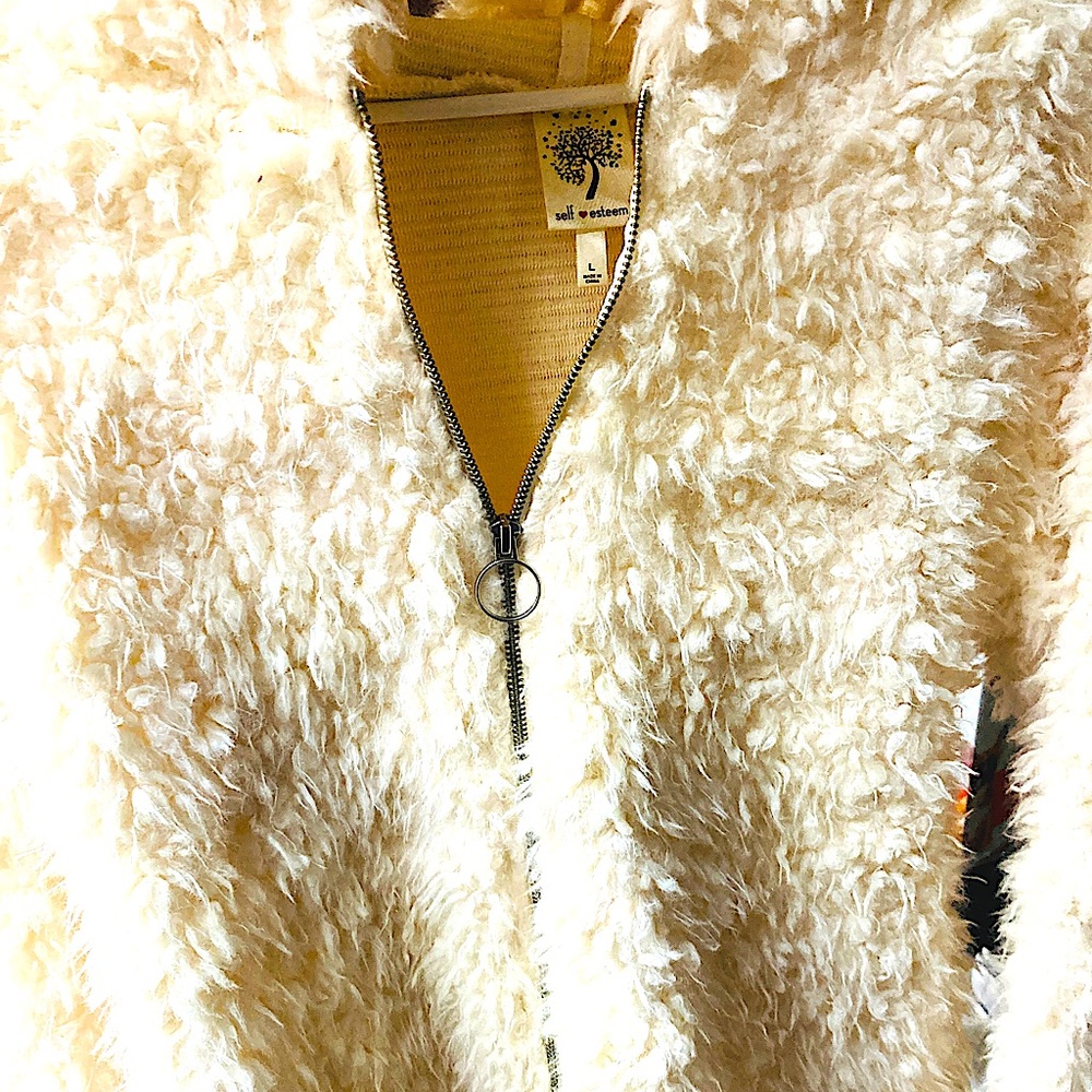 Lady’s clothes